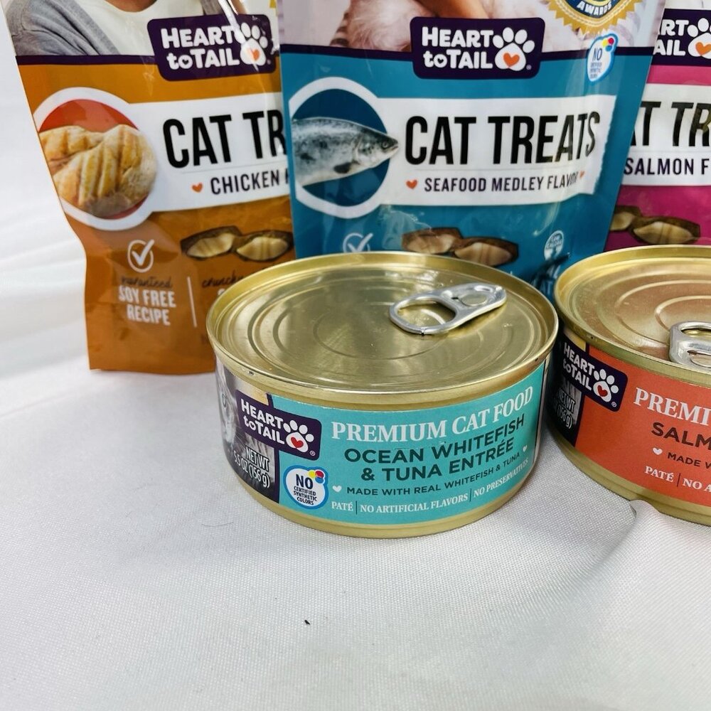 Heart To Tail Premium Adult Cat Starter Food Kit - Dry And Wet Food W 3 Treats - Picture 2 of 11